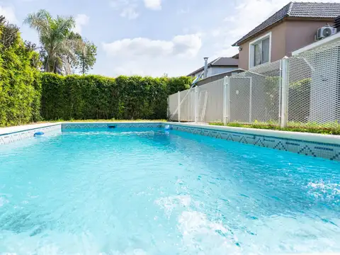 Casa en Venta con 1 cochera