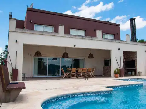 Casa en Venta en San Francisco, USD 490.000