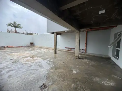 Santiago Derqui 2100