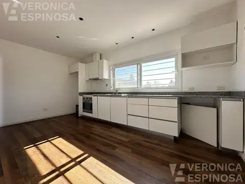 Depto Tipo Casa en Venta 4 años