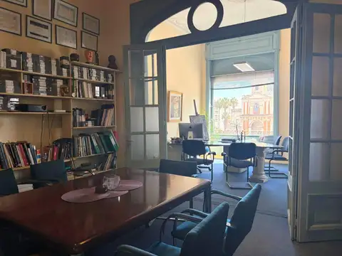 Oficina en Alquiler en Montevideo, USD 2.180