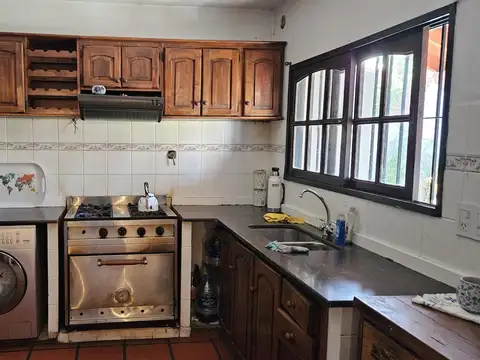 Casa 5 ambientes - ituzaingo norte