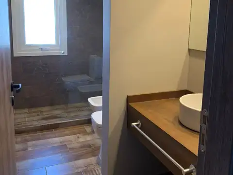 Departamento en Alquiler con 1 cocheras