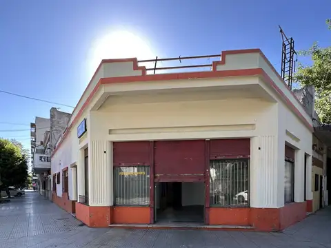 LOTE EN ESQUINA CON CASA Y LOCAL