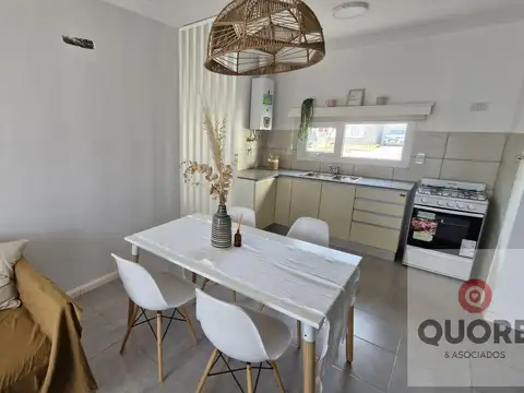 Casa 3 ambientes con 1 baño