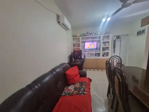 CASA 3 AMBIENTE VENTA FRENTE CLEYPOLE