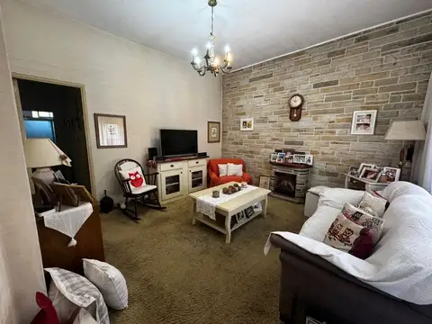 Casa en Venta con 1 cochera