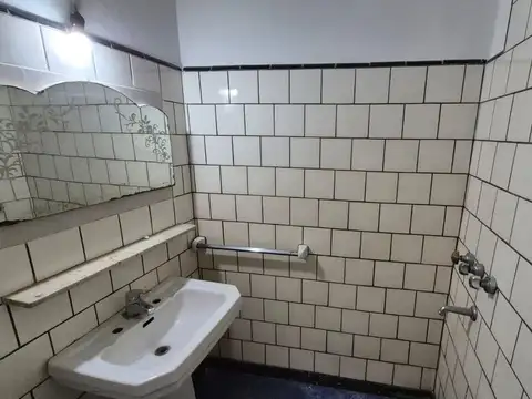 Depto Tipo Casa en Venta 75 años