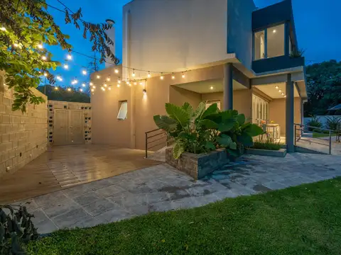 Local en Venta en San Lorenzo, USD 850.000