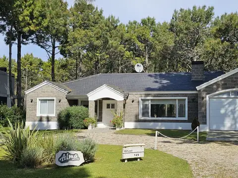 Casa en Venta 3 Dormitorios en Pinamar La Herradura Barrio Privado