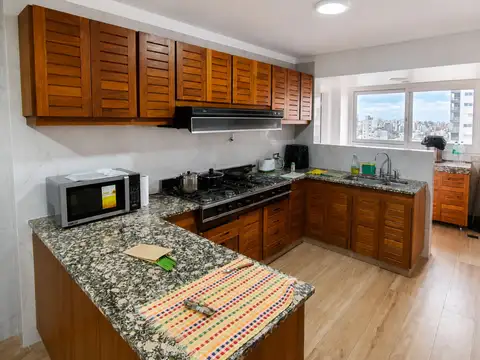 Departamento 4 ambientes con 3 baños
