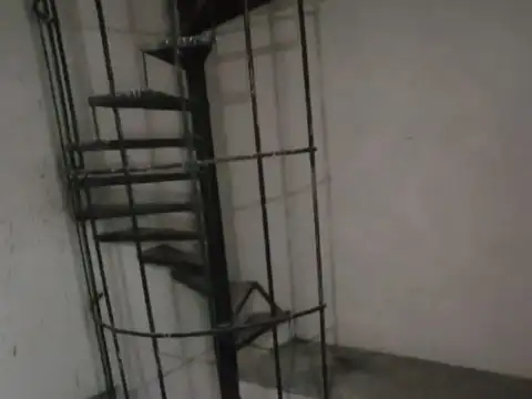 Depto Tipo Casa 3 ambientes con 2 baños