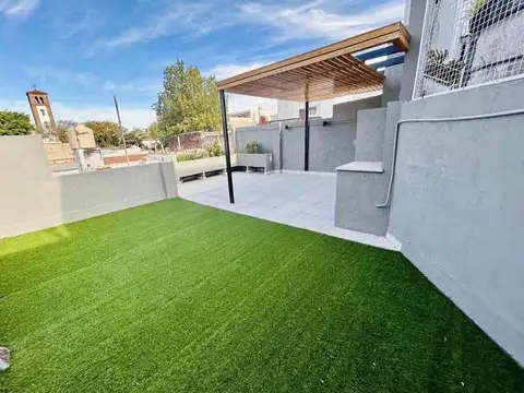Depto Tipo Casa en Venta en Saavedra, USD 185.000