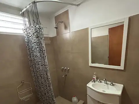 Depto Tipo Casa en Venta en Carapachay, USD 130.000