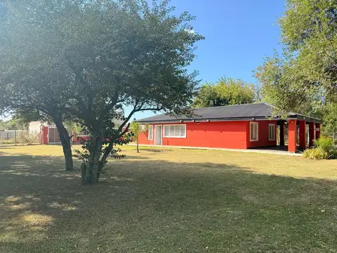 Casa en Venta con 10 cocheras