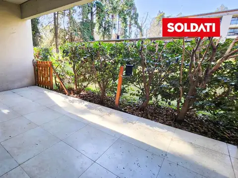 3ambientes en venta, PB con jardin, campanillas y jazmines