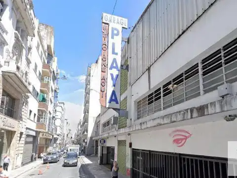 Cochera en Venta de 4  mts largo x 3  mts ancho