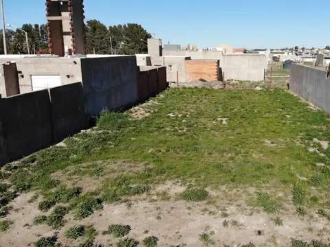 Terreno en Venta 25  mts Frente