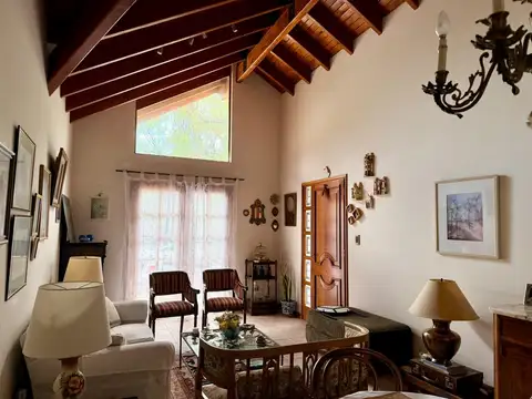 Casa en Alquiler en Mendoza, USD 1.600