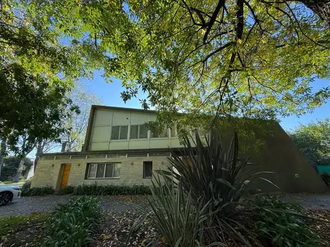 CASA EN VENTA GRAND BELL - BARRIO PRIVADO CON AMENITIES CITY BELL CALLE 467
