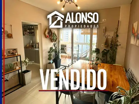 Departamento 3 Ambientes con Balcón en Venta en Lanús