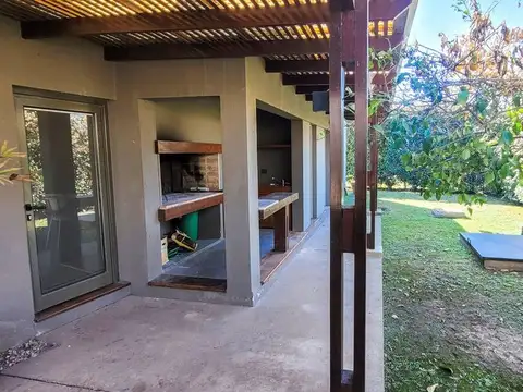 Venta casa country Los Alamos APTA Credito