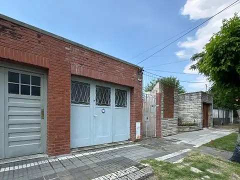 Ph 2 amb con patio y cochera - Capello 1331