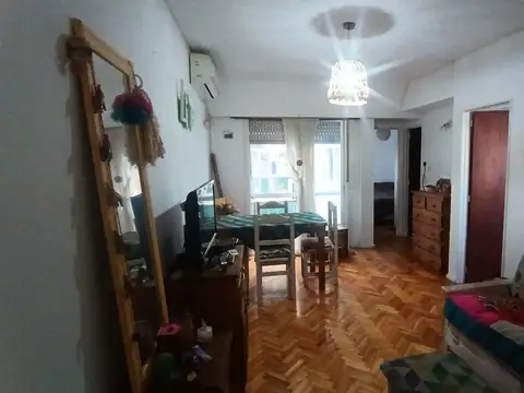 VENTA DEPARTAMENTO 2 AMBIENTES + ESCRITORIO VELEZ SARSFIELD