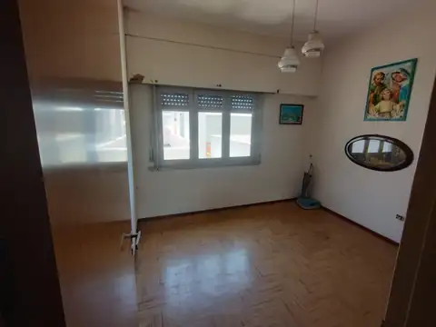 Depto Tipo Casa en Venta al Este