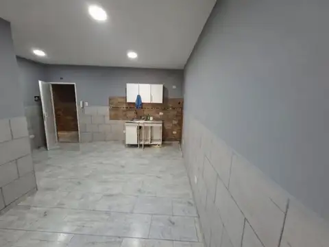 Alquiler depto 2 amb con balcón