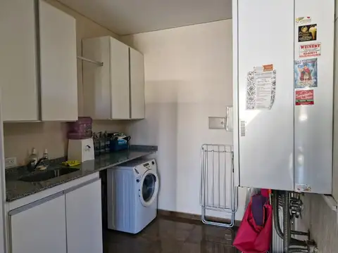 VENTA DE HERMOSA CASA EN BARRIO LAGOS DEL TORREON