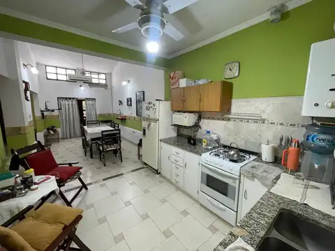 CASA EN VENTA - BARRIO PRIMERA JUNTA - 2 DORM.