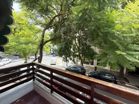 Depto Tipo Casa 4 ambientes con 2 baños