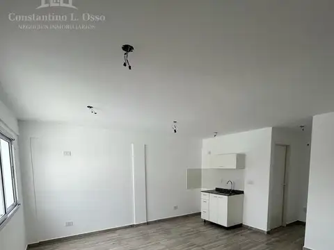 Monoambiente en venta - Segundo piso - Lomas De Zamora