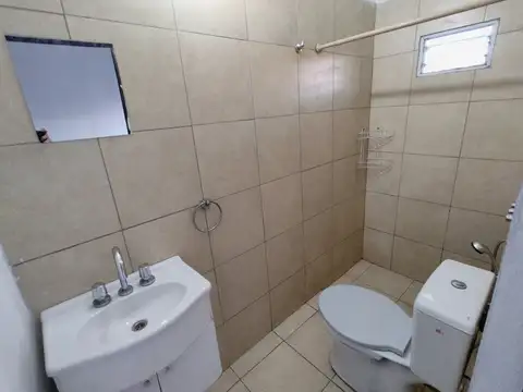 Depto Tipo Casa en Alquiler en Dock Sud, $ 380.000