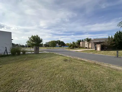 Terreno en Venta 20  mts Frente