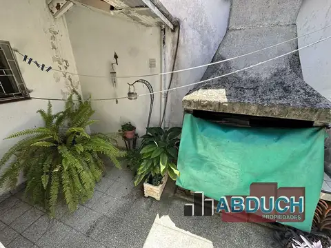 VENTA CASA 3 AMBIENTES  MALAVER ZONA PLAZA ALEM