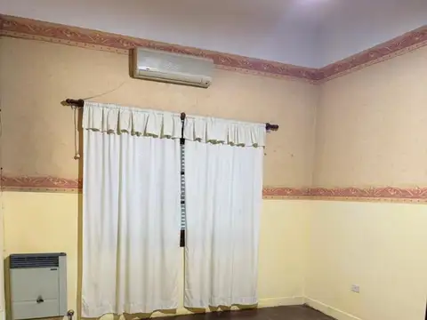 Casa en Alquiler en Zárate, $ 900.000
