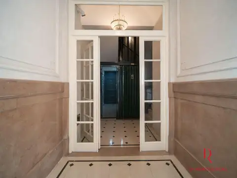 EDIFICIO en BLOCK RECICLADO A NUEVO - 22 APARTMENTS - VIAMONTE 1422 CABA