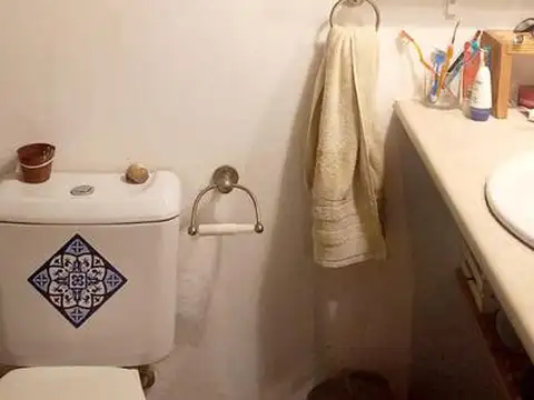 Depto Tipo Casa 2 ambientes con 1 baño