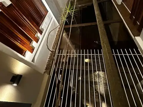 Casa en Venta con 5 cocheras