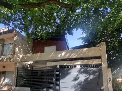 El 3x1 de Vedia! Casa con pileta+Oficinas+Departamento en microcentro!