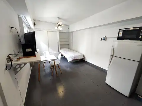 Monoambiente amueblado 22 m² – Riobamba al 300 – Luminoso