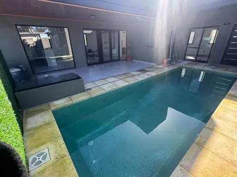 Casa 3 ambientes con 2 baños