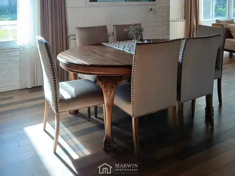 Casa 5 ambientes con 3 baños