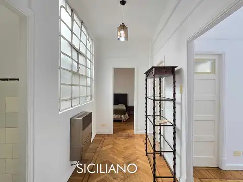 Hipolito Yrigoyen al 3300