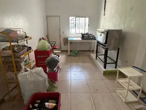 Local en Alquiler Via Púb.