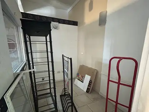 Avenida Rivadavia 15400