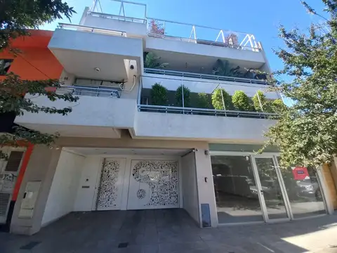 Cocheras cubiertas y descubiertas en venta en Villa Devoto