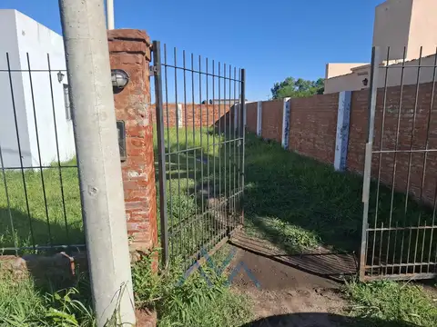 Casa 2 Habitaciones Amplio Espacio Verde en Pinzón, Pergamino, Buenos Aires
